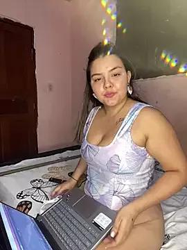 ArianaS12 from StripChat is Freechat