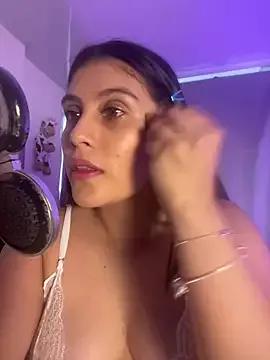 Arianna_Fioree from StripChat is Freechat