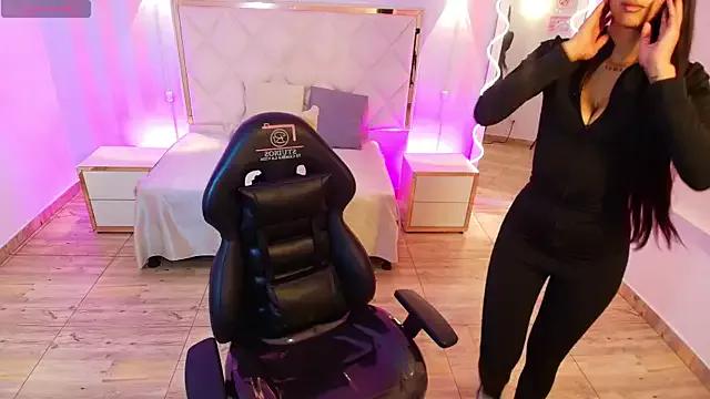 Ariannaa_tay from StripChat is Freechat