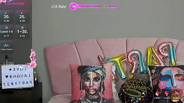Customizable and immersive: Energize your taste buds and checkout our delicious choice of amateur cams liveshows with excited livestreamers getting their sweet physiques pounded with their beloved vibrating toys.