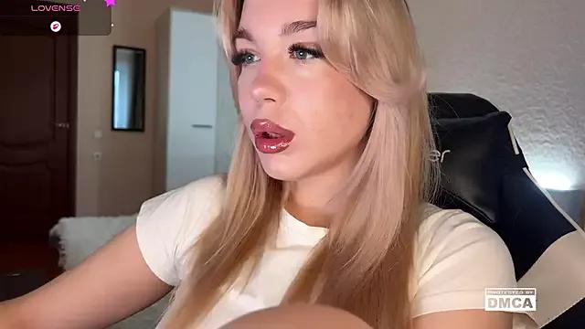 Customizable and immersive: Energize your taste buds and checkout our delicious choice of amateur cams liveshows with excited livestreamers getting their sweet physiques pounded with their beloved vibrating toys.