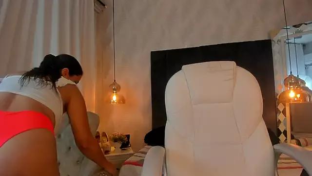 Customizable and immersive: Energize your taste buds and checkout our delicious choice of amateur cams liveshows with excited livestreamers getting their sweet physiques pounded with their beloved vibrating toys.