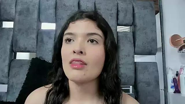 ARTEMISAKIM from StripChat is Freechat