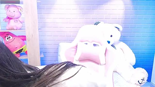 Customizable and immersive: Energize your taste buds and checkout our delicious choice of amateur cams liveshows with excited livestreamers getting their sweet physiques pounded with their beloved vibrating toys.