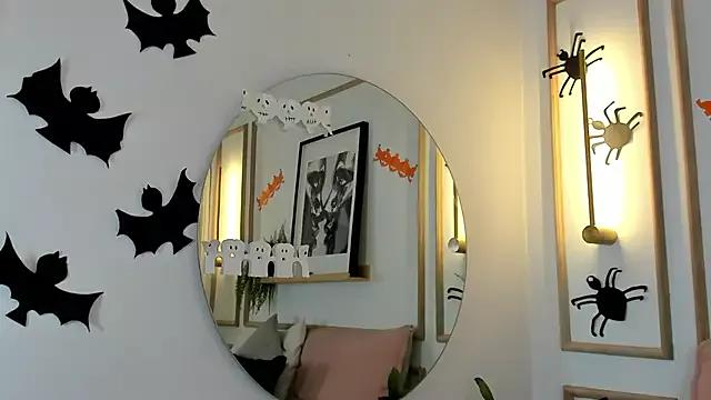 Customizable and immersive: Energize your taste buds and checkout our delicious choice of amateur cams liveshows with excited livestreamers getting their sweet physiques pounded with their beloved vibrating toys.