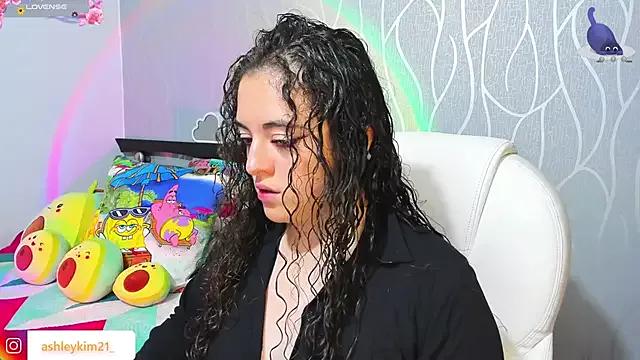AshleyKim_ from StripChat is Freechat