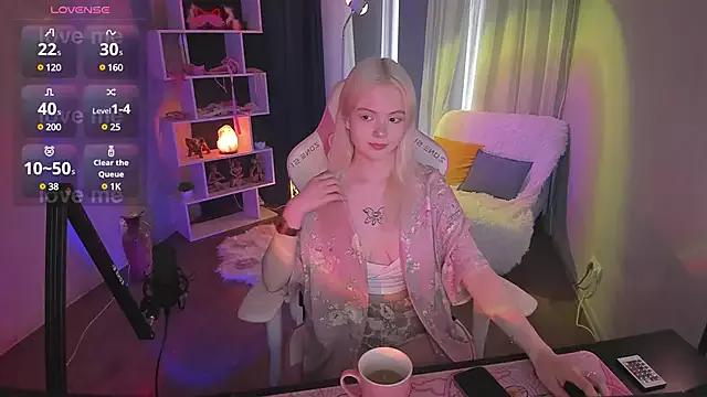 Customizable and immersive: Energize your taste buds and checkout our delicious choice of amateur cams liveshows with excited livestreamers getting their sweet physiques pounded with their beloved vibrating toys.
