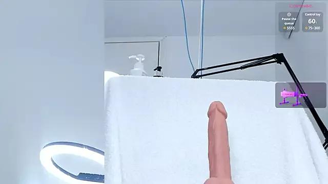 Customizable and immersive: Energize your taste buds and checkout our delicious choice of amateur cams liveshows with excited livestreamers getting their sweet physiques pounded with their beloved vibrating toys.