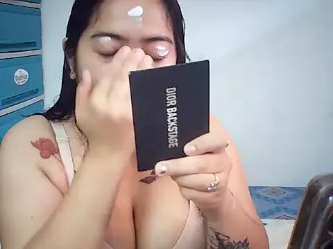 Customizable and immersive: Energize your taste buds and checkout our delicious choice of amateur cams liveshows with excited livestreamers getting their sweet physiques pounded with their beloved vibrating toys.