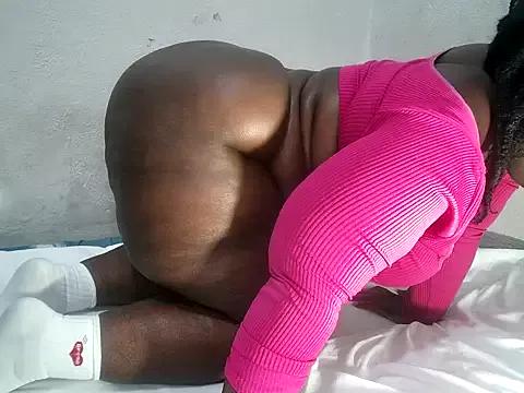 ASSQUEEN37Xx from StripChat is Freechat