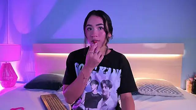 Customizable and immersive: Energize your taste buds and checkout our delicious choice of amateur cams liveshows with excited livestreamers getting their sweet physiques pounded with their beloved vibrating toys.