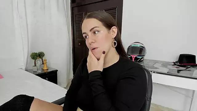 Customizable and immersive: Energize your taste buds and checkout our delicious choice of amateur cams liveshows with excited livestreamers getting their sweet physiques pounded with their beloved vibrating toys.