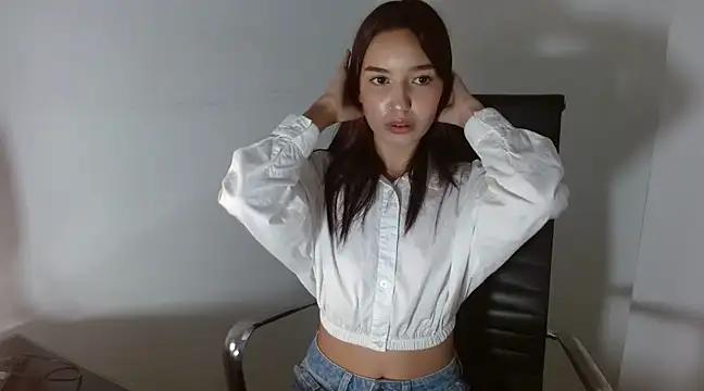 Customizable and immersive: Energize your taste buds and checkout our delicious choice of amateur cams liveshows with excited livestreamers getting their sweet physiques pounded with their beloved vibrating toys.