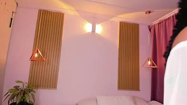 AuroraBlisss from StripChat is Freechat