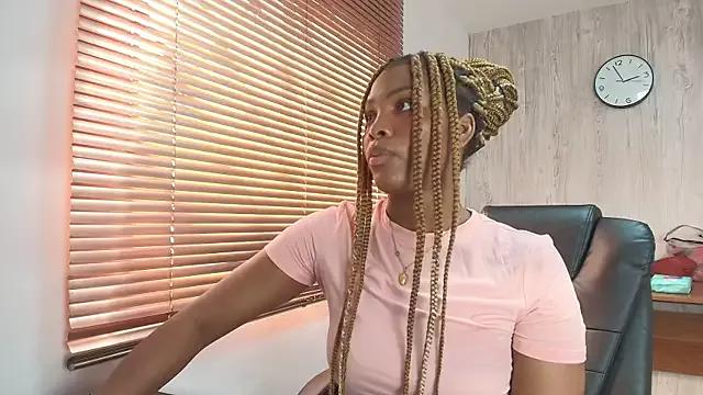 AuroraBrow from StripChat is Freechat