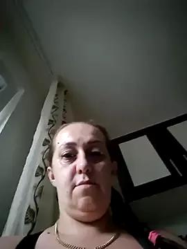 AvaLloyd from StripChat is Freechat
