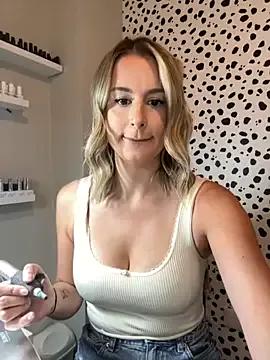 Customizable and immersive: Energize your taste buds and checkout our delicious choice of amateur cams liveshows with excited livestreamers getting their sweet physiques pounded with their beloved vibrating toys.