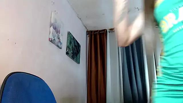 Ave_Mariaaa from StripChat is Freechat