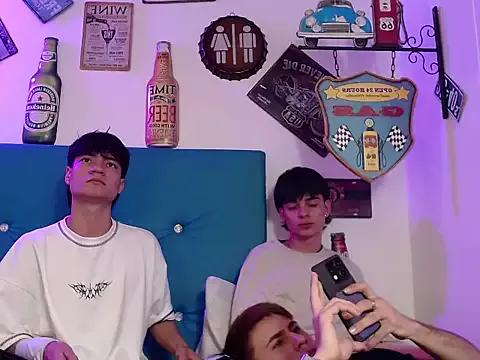 Customizable and immersive: Energize your taste buds and checkout our delicious choice of amateur cams liveshows with excited livestreamers getting their sweet physiques pounded with their beloved vibrating toys.