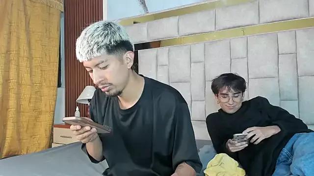 Customizable and immersive: Energize your taste buds and checkout our delicious choice of amateur cams liveshows with excited livestreamers getting their sweet physiques pounded with their beloved vibrating toys.