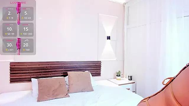 Aylen_gold from StripChat is Freechat