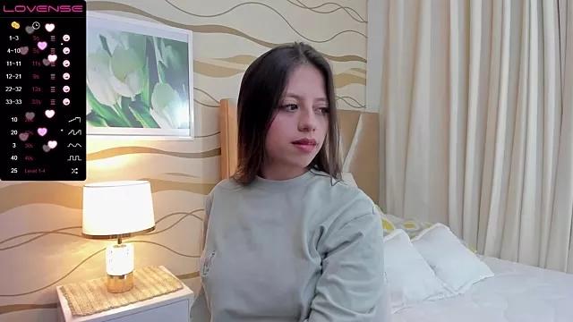Azahara_wood from StripChat