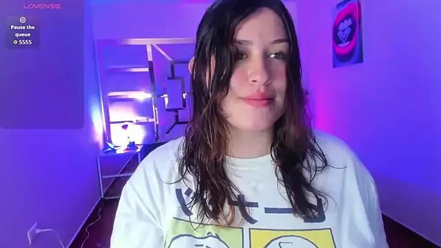 Customizable and immersive: Energize your taste buds and checkout our delicious choice of amateur cams liveshows with excited livestreamers getting their sweet physiques pounded with their beloved vibrating toys.