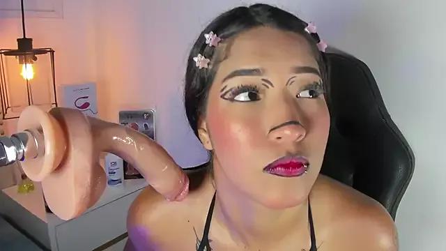 Customizable and immersive: Energize your taste buds and checkout our delicious choice of amateur cams liveshows with excited livestreamers getting their sweet physiques pounded with their beloved vibrating toys.
