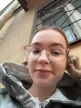 Baby_Tiny from StripChat is Freechat
