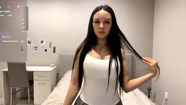 BabyEmi from StripChat is Freechat