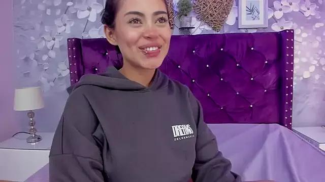 Customizable and immersive: Energize your taste buds and checkout our delicious choice of amateur cams liveshows with excited livestreamers getting their sweet physiques pounded with their beloved vibrating toys.