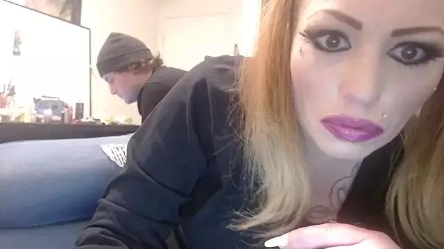 barbieinbondage7 from StripChat is Freechat