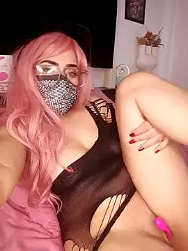 Customizable and immersive: Energize your taste buds and checkout our delicious choice of amateur cams liveshows with excited livestreamers getting their sweet physiques pounded with their beloved vibrating toys.