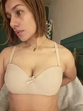 Customizable and immersive: Energize your taste buds and checkout our delicious choice of amateur cams liveshows with excited livestreamers getting their sweet physiques pounded with their beloved vibrating toys.