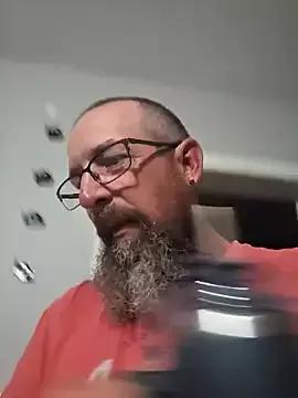 Beardedcowboydaddy from StripChat is Freechat