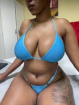 BeautyAuroa from StripChat is Freechat