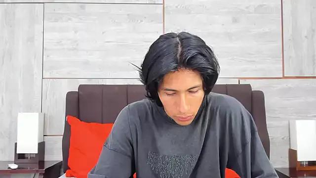 Bell_and_blaze from StripChat is Freechat