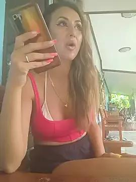 Customizable and immersive: Energize your taste buds and checkout our delicious choice of amateur cams liveshows with excited livestreamers getting their sweet physiques pounded with their beloved vibrating toys.