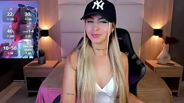 Customizable and immersive: Energize your taste buds and checkout our delicious choice of amateur cams liveshows with excited livestreamers getting their sweet physiques pounded with their beloved vibrating toys.