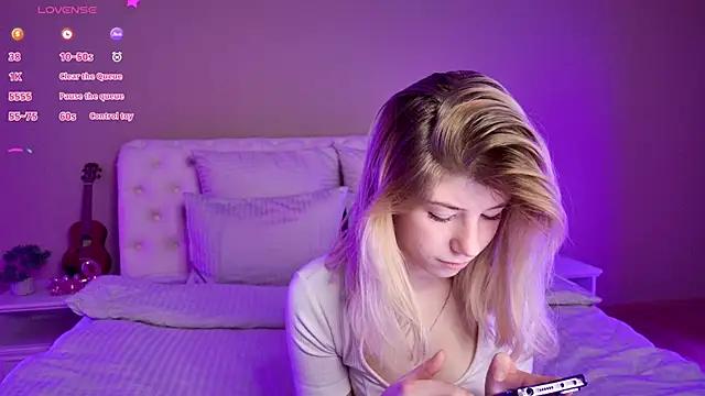 Customizable and immersive: Energize your taste buds and checkout our delicious choice of amateur cams liveshows with excited livestreamers getting their sweet physiques pounded with their beloved vibrating toys.