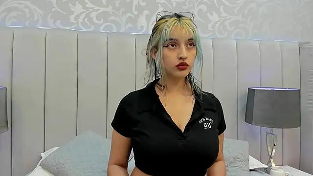 Bella_Bleu webcams show profile image 