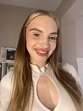 Bella_Blush_ from StripChat is Freechat