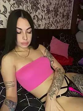Bella_R0se from StripChat is Freechat