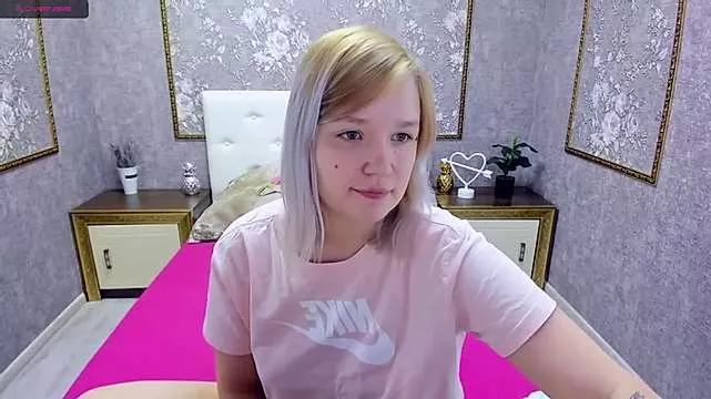 Customizable and immersive: Energize your taste buds and checkout our delicious choice of amateur cams liveshows with excited livestreamers getting their sweet physiques pounded with their beloved vibrating toys.