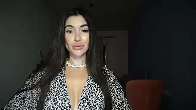 Customizable and immersive: Energize your taste buds and checkout our delicious choice of amateur cams liveshows with excited livestreamers getting their sweet physiques pounded with their beloved vibrating toys.