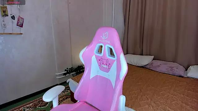 Customizable and immersive: Energize your taste buds and checkout our delicious choice of amateur cams liveshows with excited livestreamers getting their sweet physiques pounded with their beloved vibrating toys.