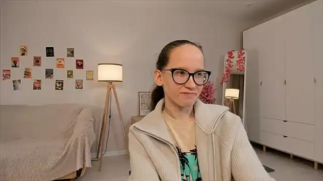 BettyBrowni from StripChat is Freechat