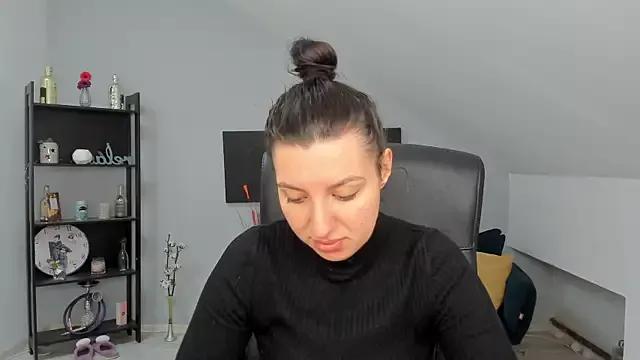 BettyJamess from StripChat is Freechat