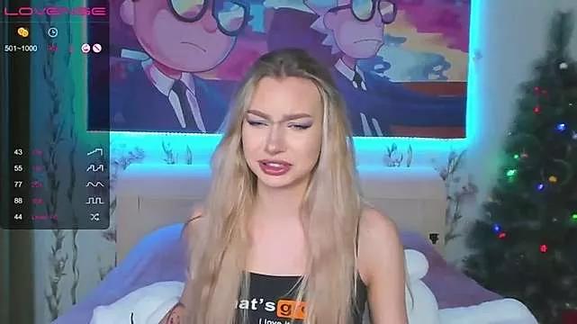 Customizable and immersive: Energize your taste buds and checkout our delicious choice of amateur cams liveshows with excited livestreamers getting their sweet physiques pounded with their beloved vibrating toys.