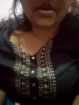 bitch-horny from StripChat is Freechat